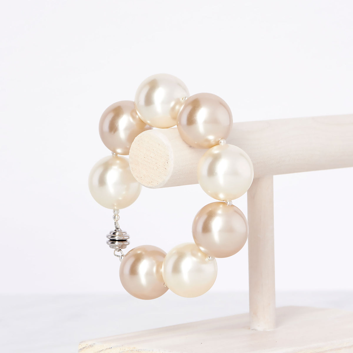 Champagne best sale pearl bracelet